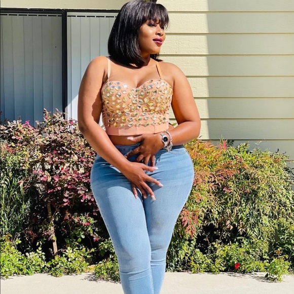 Bejeweled crop top , red and gold colors - Picture 2 of 4